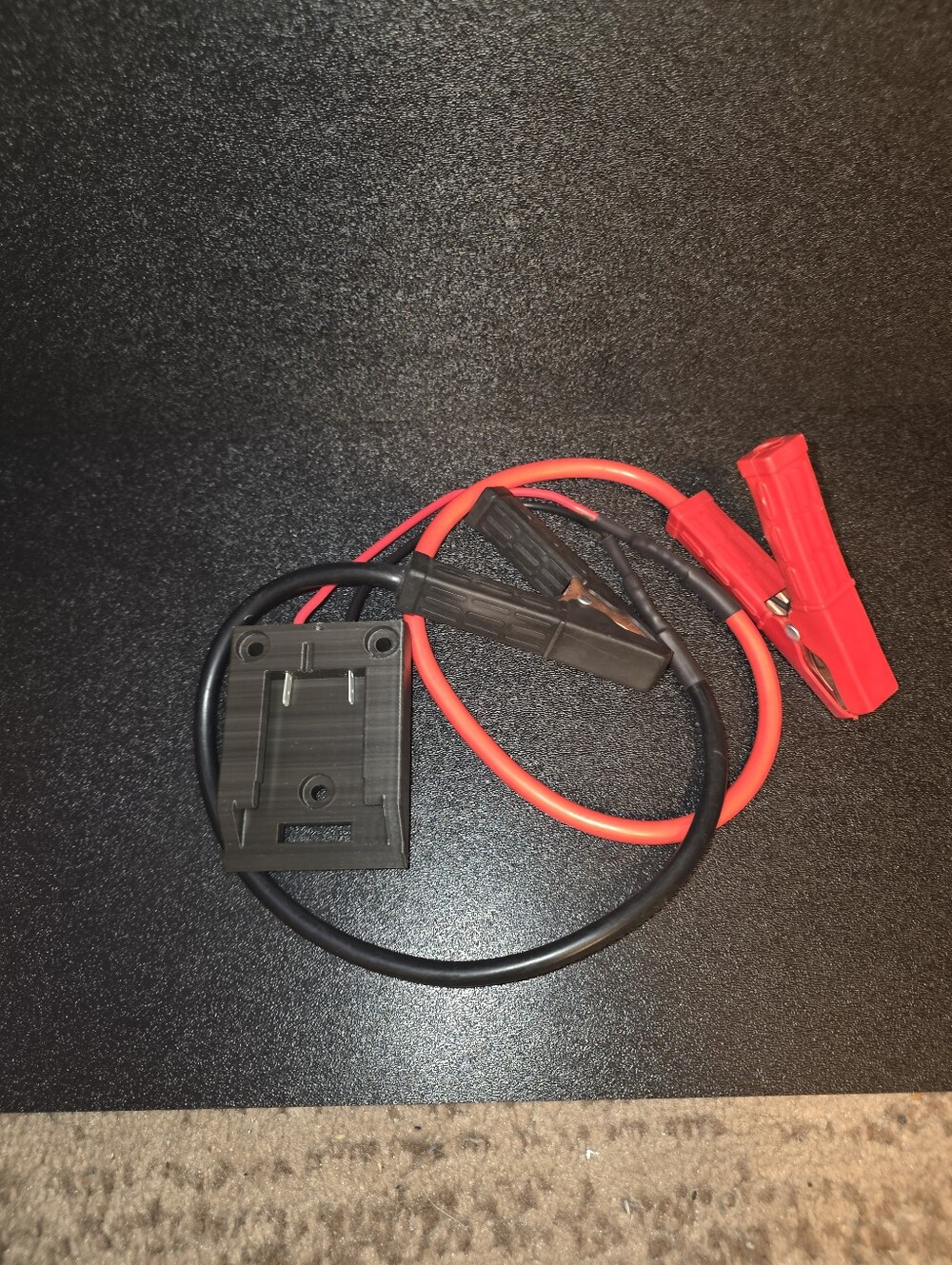 "Bau Red" Jump Start Pack.  "Bau Red" 20 volt Li-ion battery pack needed.